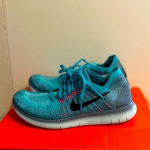 Rare: Women's Nike Free RN Flyknit 2017 "Blue" Sz 9